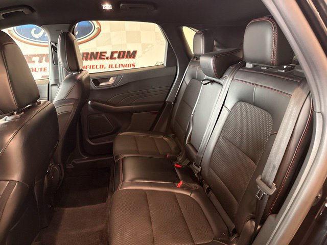 Used 2025 Ford Escape ST-Line FWD image 17