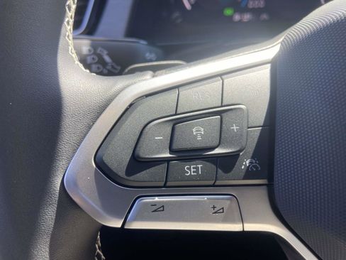 New 2026 Volkswagen Atlas Cross Sport SE image 23