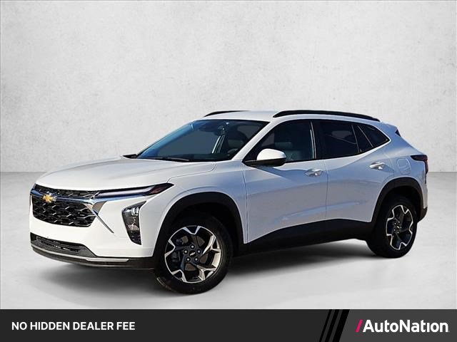 Used 2025 Chevrolet Trax LT FWD image 1