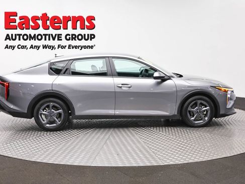 Used 2025 Kia K4 FWD image 4