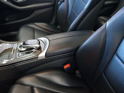 Used 2016 Mercedes-Benz C 300 4MATIC Sedan image 30