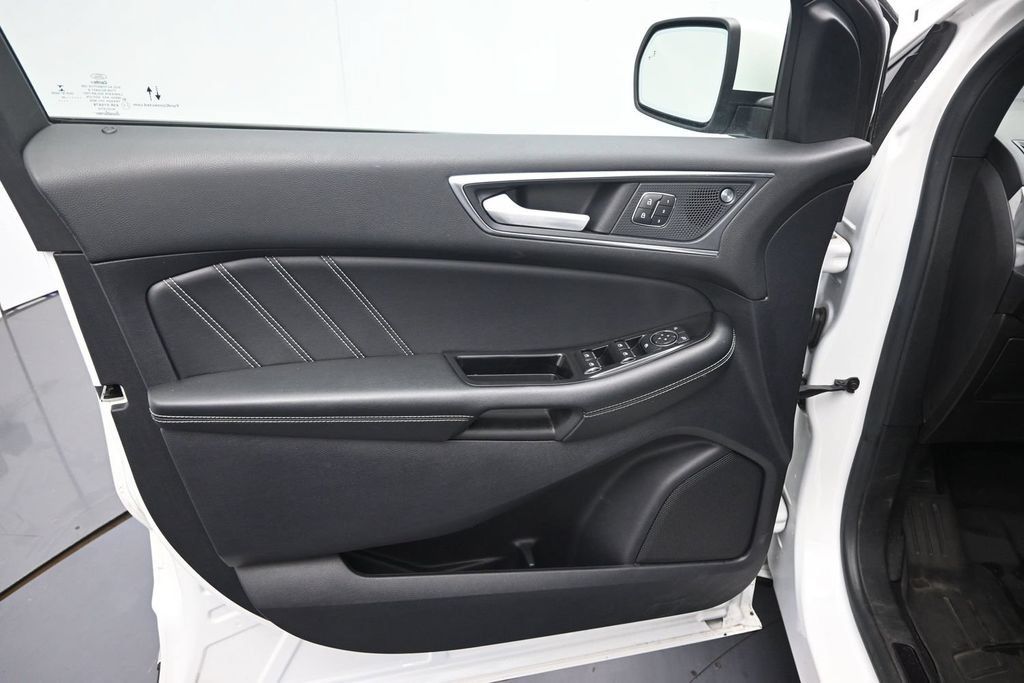 Used 2020 Ford Edge ST w/ Equipment Group 401A AWD/4WD image 19