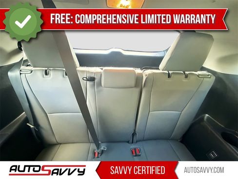 Used 2024 Toyota Highlander XLE image 28