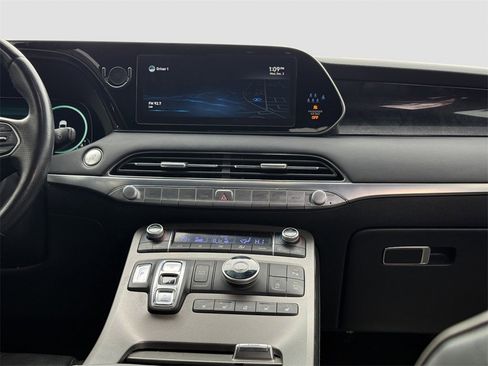 Used 2022 Hyundai Palisade Calligraphy image 17