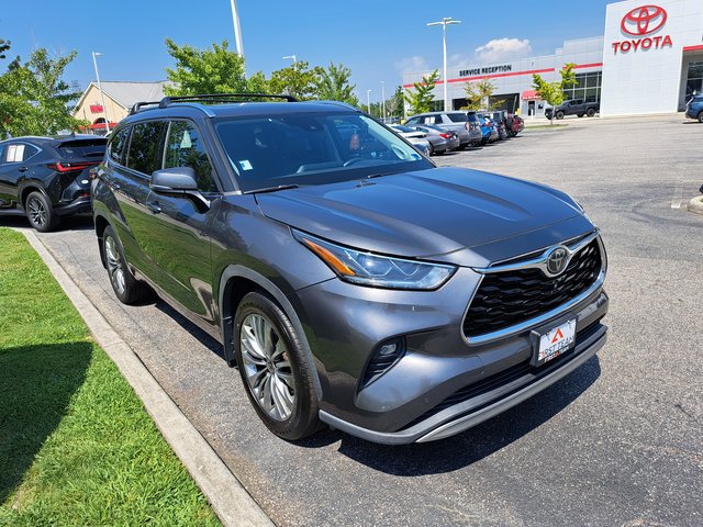 Used 2020 Toyota Highlander Platinum AWD/4WD image 5