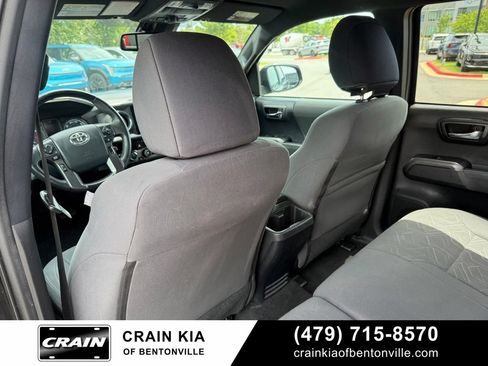 Used 2019 Toyota Tacoma TRD Off-Road w/ Technology Package AWD/4WD image 25