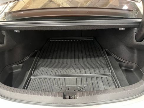 Used 2015 Acura TLX V6 SH-AWD w/ Technology Pkg image 13