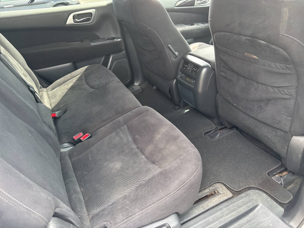 Used 2013 Nissan Pathfinder SV AWD/4WD image 11