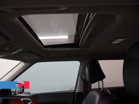 Used 2023 Kia Soul GT-Line FWD image 12
