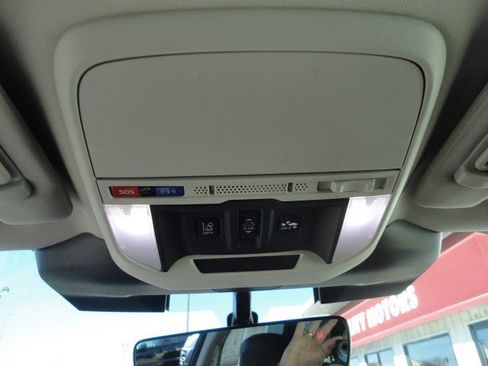 Used 2023 Subaru Forester Sport image 8