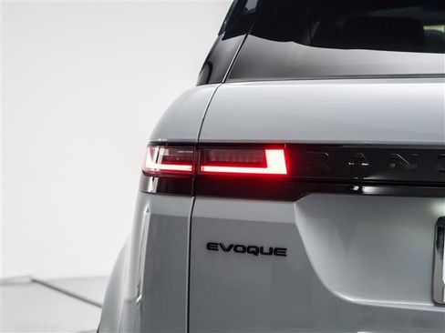 New 2026 Land Rover Range Rover Evoque S image 29