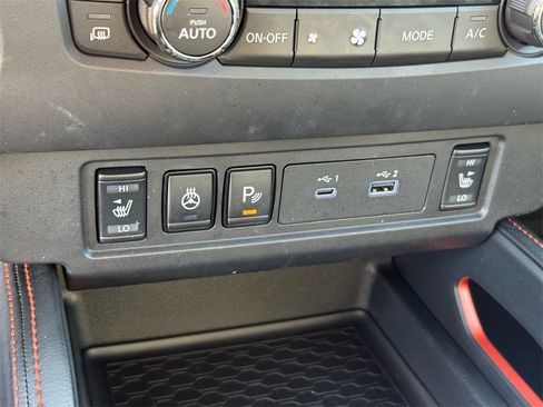 Used 2024 Nissan Frontier PRO-4X w/ Pro Premium Package image 31