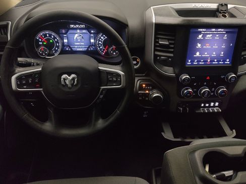 Used 2019 RAM 1500 Big Horn image 22