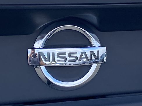 Used 2018 Nissan Frontier Desert Runner RWD image 4
