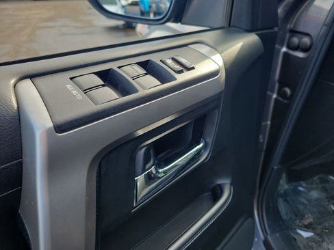 Used 2018 Toyota 4Runner SR5 image 18