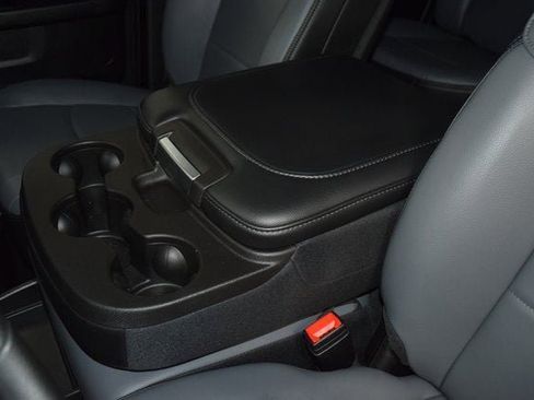 Used 2026 RAM 3500 Tradesman w/ Chrome Appearance Group image 32