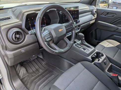 Used 2023 Chevrolet Colorado W/T RWD image 13