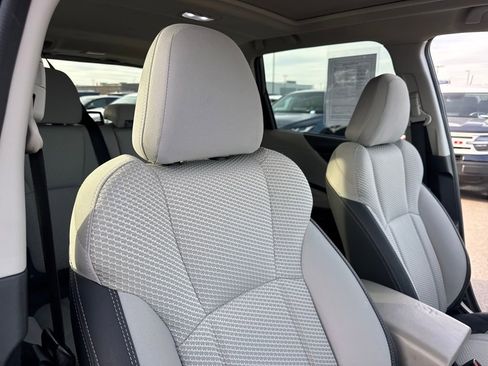 Used 2022 Subaru Forester Premium image 29