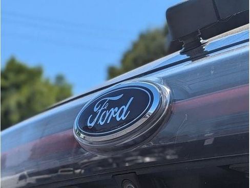 Used 2016 Ford Edge Titanium w/ Technology Package AWD/4WD image 75