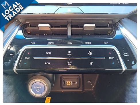 Used 2021 Toyota Venza Limited image 35