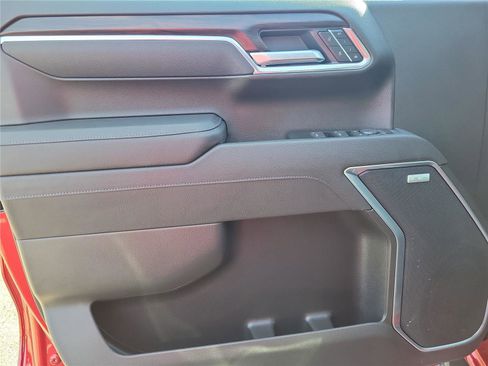 New 2026 GMC Sierra 1500 SLT w/ SLT Premium Package image 19