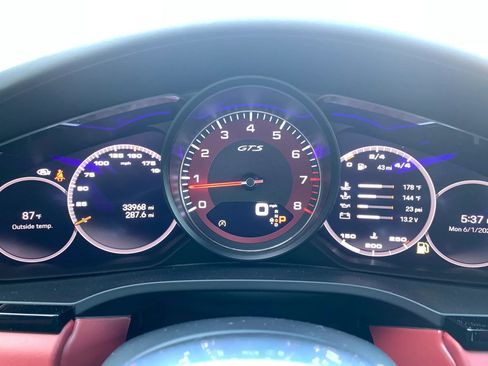 Used 2023 Porsche Cayenne GTS AWD/4WD image 12