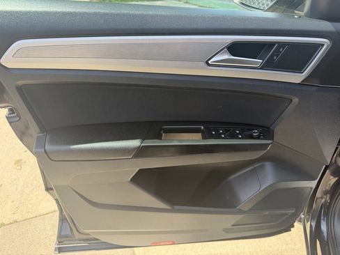 Used 2018 Volkswagen Atlas S AWD/4WD image 10