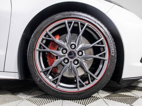 Used 2023 Chevrolet Corvette Stingray Premium Cpe w/ Z51 Performance Package image 39