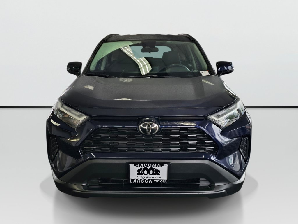 Used 2025 Toyota RAV4 XLE AWD/4WD image 8