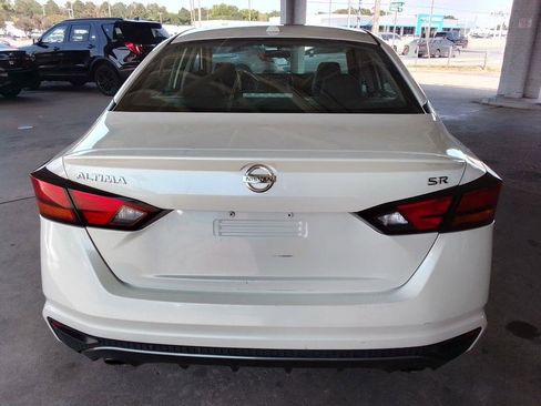 Used 2019 Nissan Altima 2.5 SR w/ SR Premium Package FWD image 6