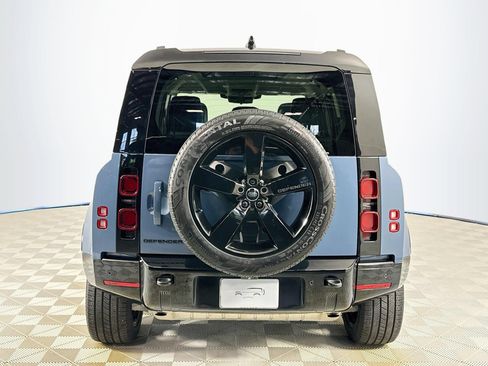 Certified 2024 Land Rover Defender 110 X-Dynamic SE AWD/4WD image 6