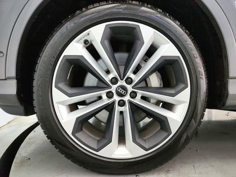 Used 2020 Audi Q7 3.0T Premium Plus w/ Premium Plus Package AWD/4WD image 40