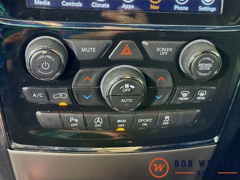 Used 2022 Jeep Grand Cherokee Limited AWD/4WD image 19