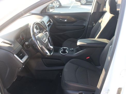 Used 2020 GMC Terrain SLE FWD image 14