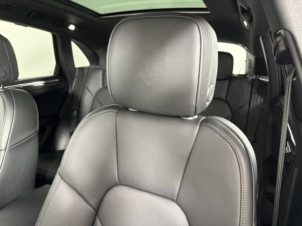 Certified 2026 Porsche Macan S AWD/4WD image 41