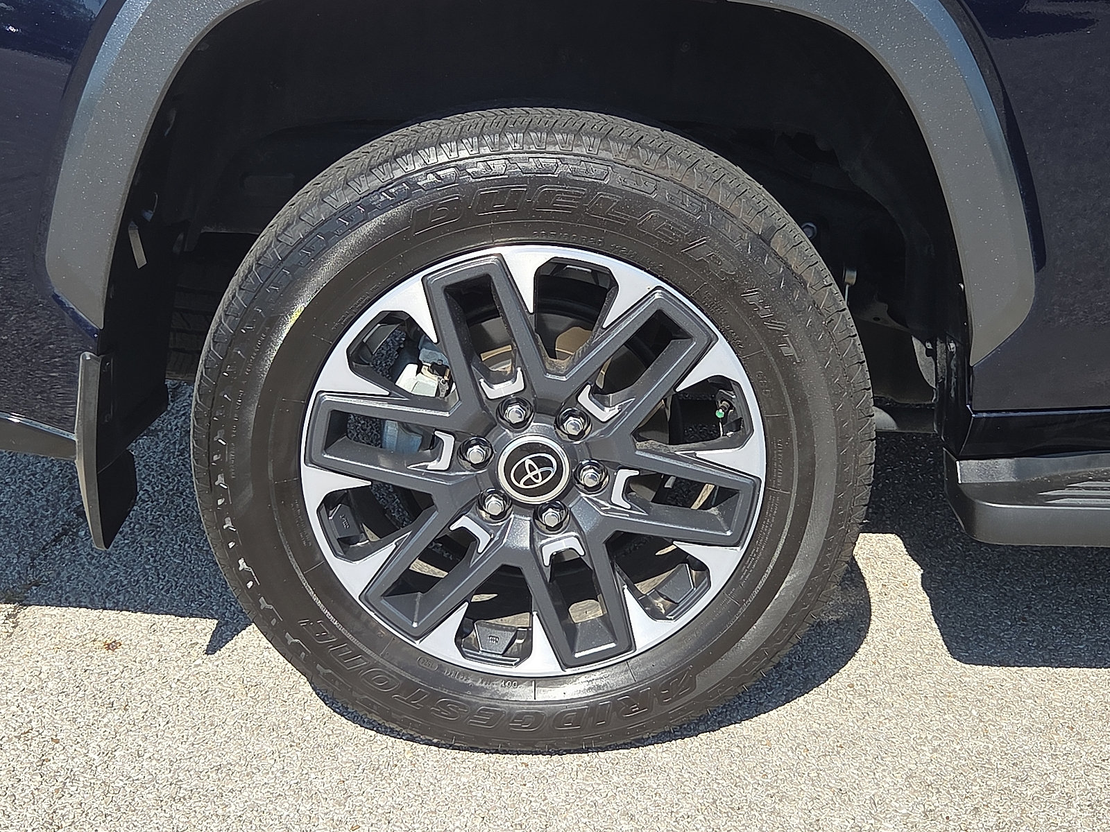 Used 2024 Toyota Sequoia Limited AWD/4WD image 7