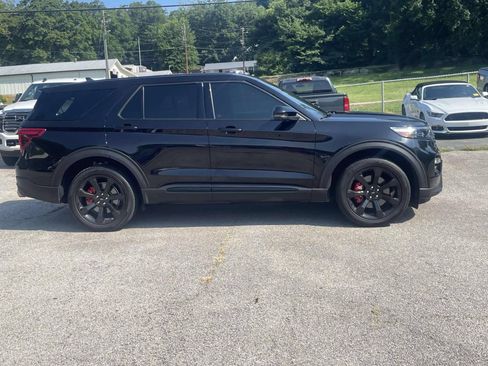 Used 2022 Ford Explorer ST w/ Equipment Group 401A AWD/4WD image 2