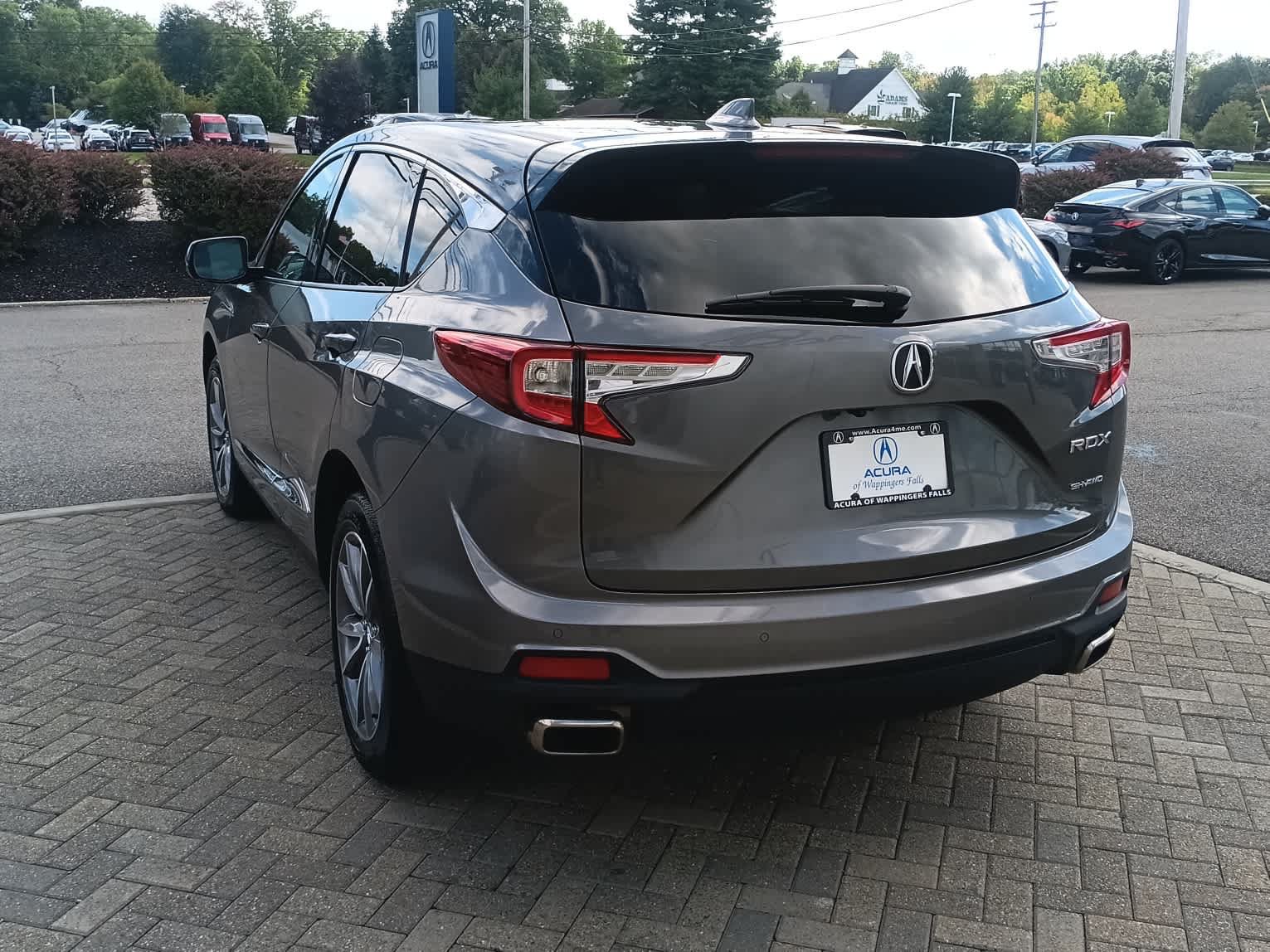 Used 2023 Acura RDX w/ Technology Package AWD/4WD image 3