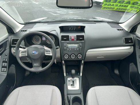 Used 2015 Subaru Forester 2.5i Premium AWD/4WD image 14
