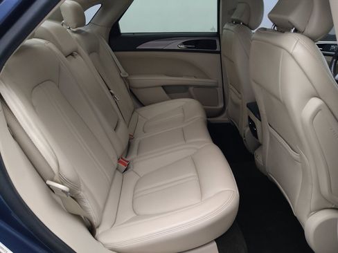 Used 2019 Lincoln MKZ Premiere FWD image 19