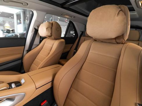 New 2026 Mercedes-Benz GLE 580 4MATIC image 5