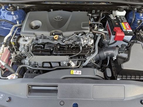 Used 2024 Toyota Camry SE image 33