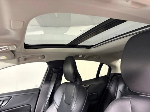 Used 2024 Volvo S60 B5 Core FWD image 32