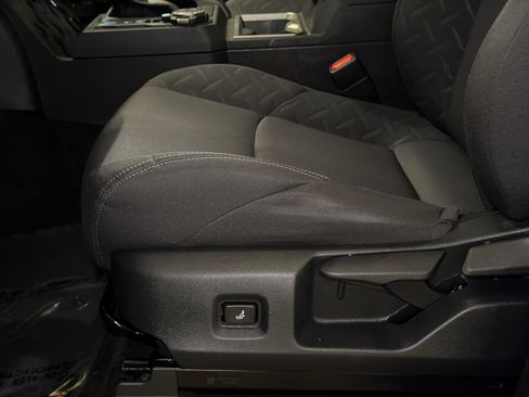 Used 2026 Toyota Tacoma SR5 AWD/4WD image 16