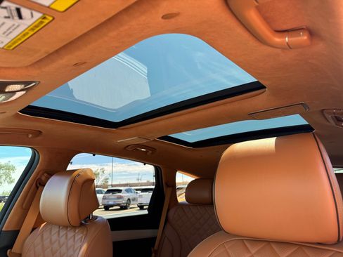 Used 2025 Genesis GV80 3.5T Prestige image 29