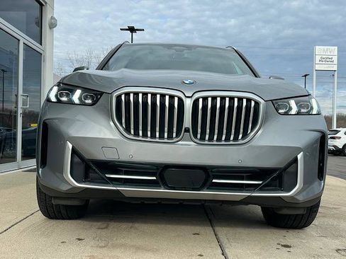 Certified 2024 BMW X5 xDrive40i w/ Premium Package image 2