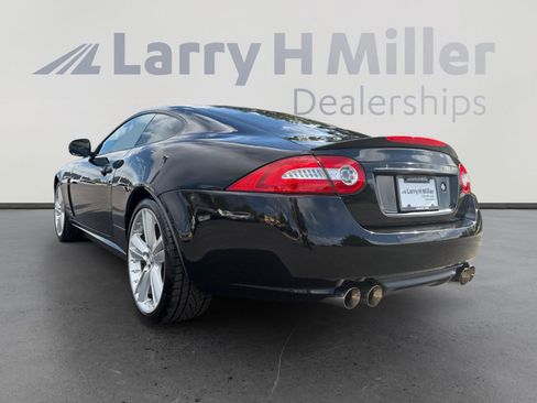 Used 2010 Jaguar XK Coupe RWD image 3