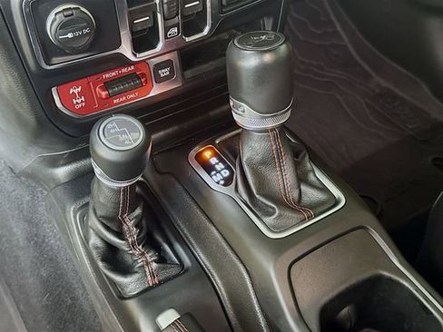 Used 2019 Jeep Wrangler Unlimited Rubicon image 21