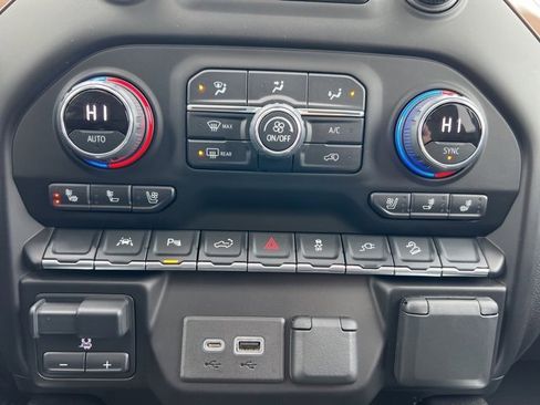 Used 2021 Chevrolet Silverado 1500 High Country w/ Safety Package II image 14