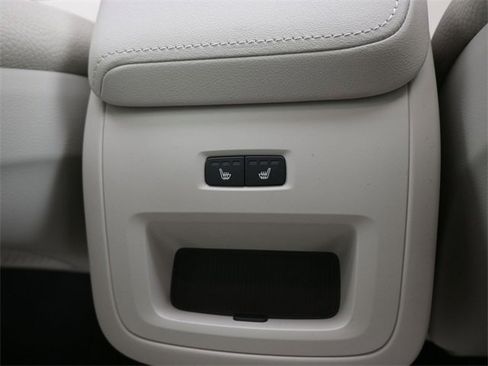 New 2026 Volvo V60 B5 Cross Country Plus w/ Protection Package Premier image 34